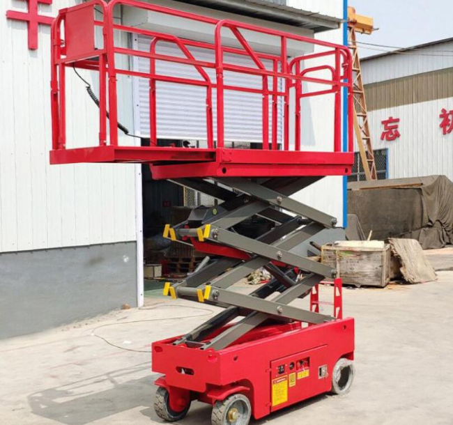 福鼎移动剪叉式升降机